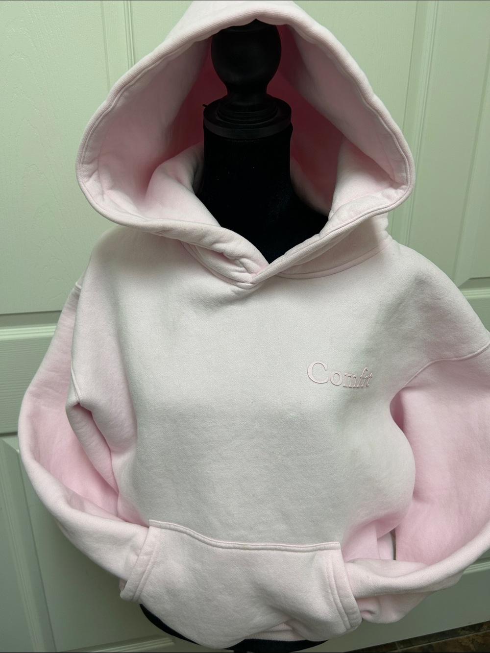 Comfrt XL Pale pink Hoodie w/front imperfections